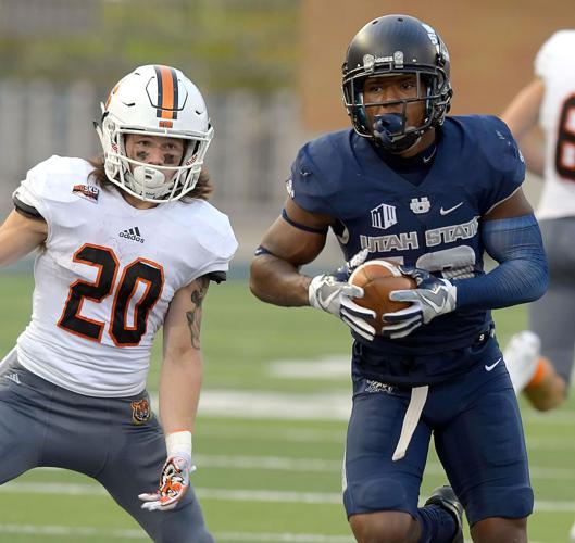 Idaho St Utah St Football jump 01